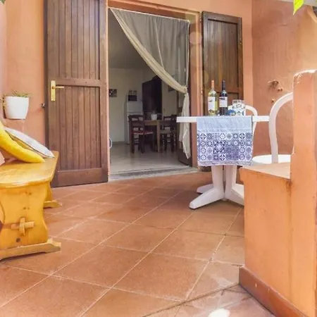Il Ginepro E La Lantana Nyaraló