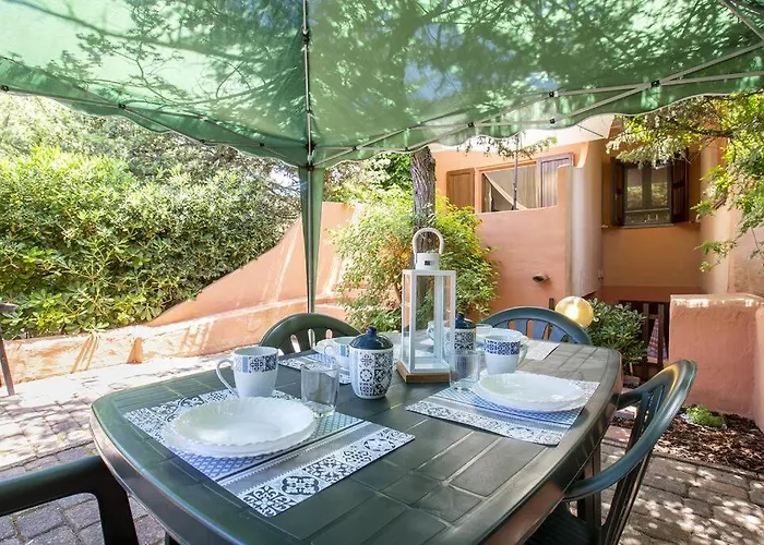 Il Ginepro E La Lantana Sorso